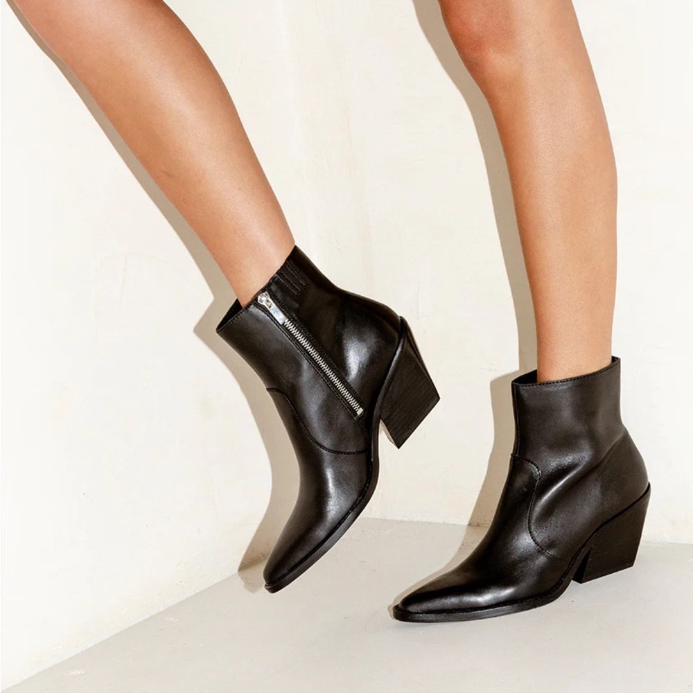 Dolce Vita Volli Boots